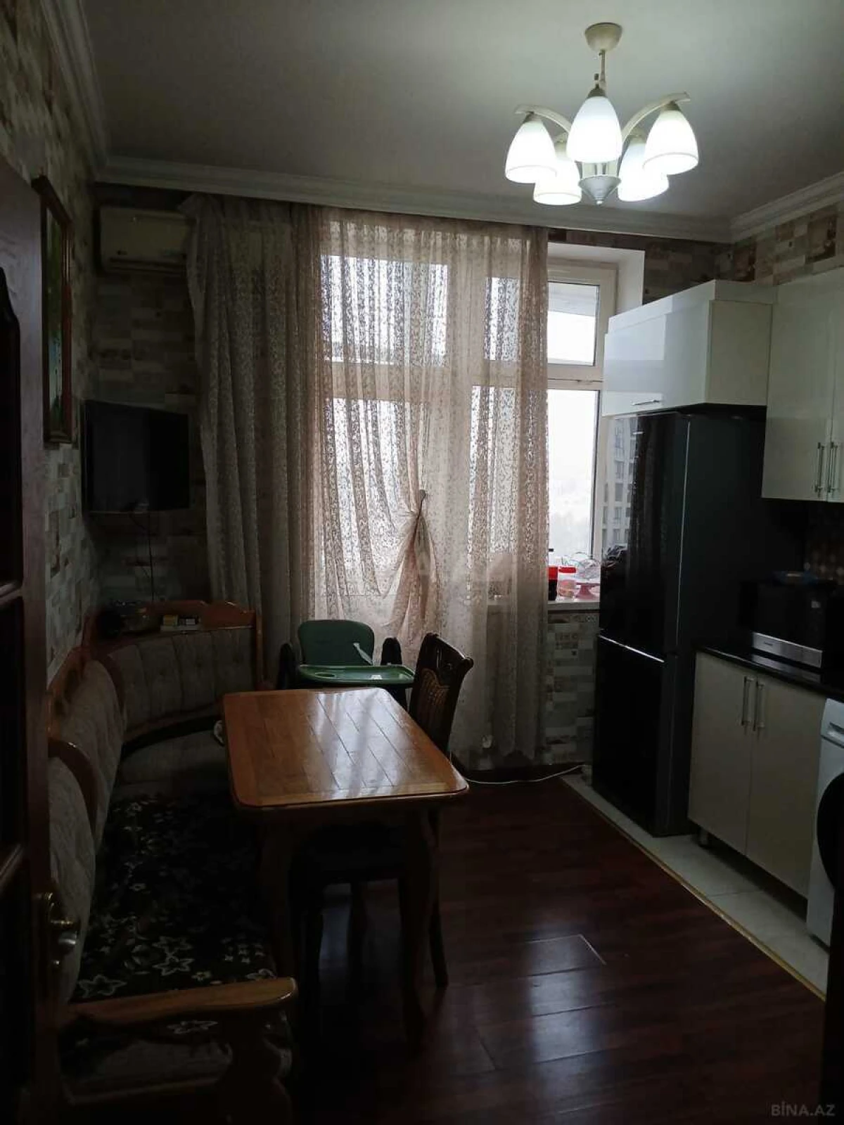Satılır 3 otaqlı mənzil 105 m²
