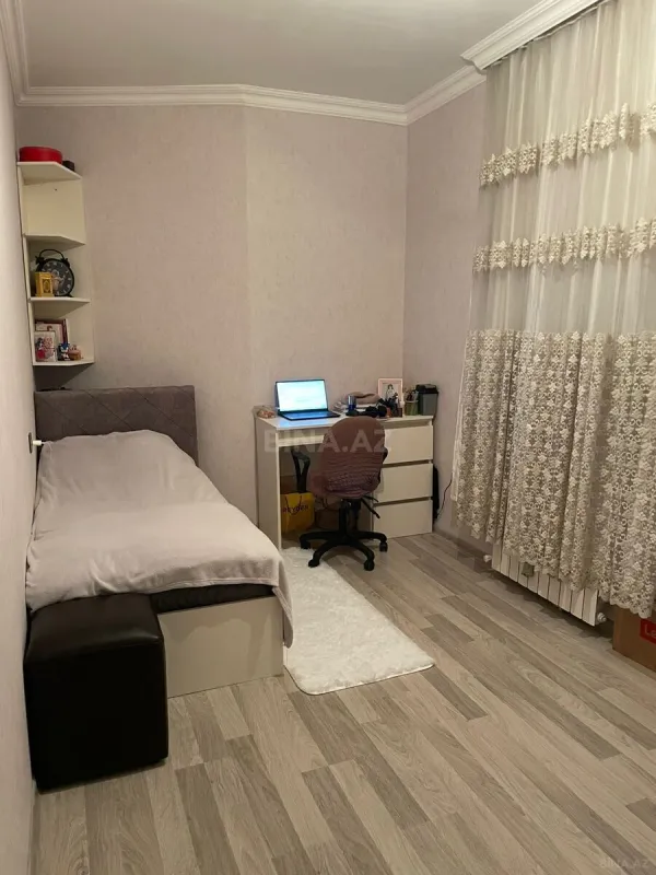 Satılır 2 otaqlı mənzil 56 m²