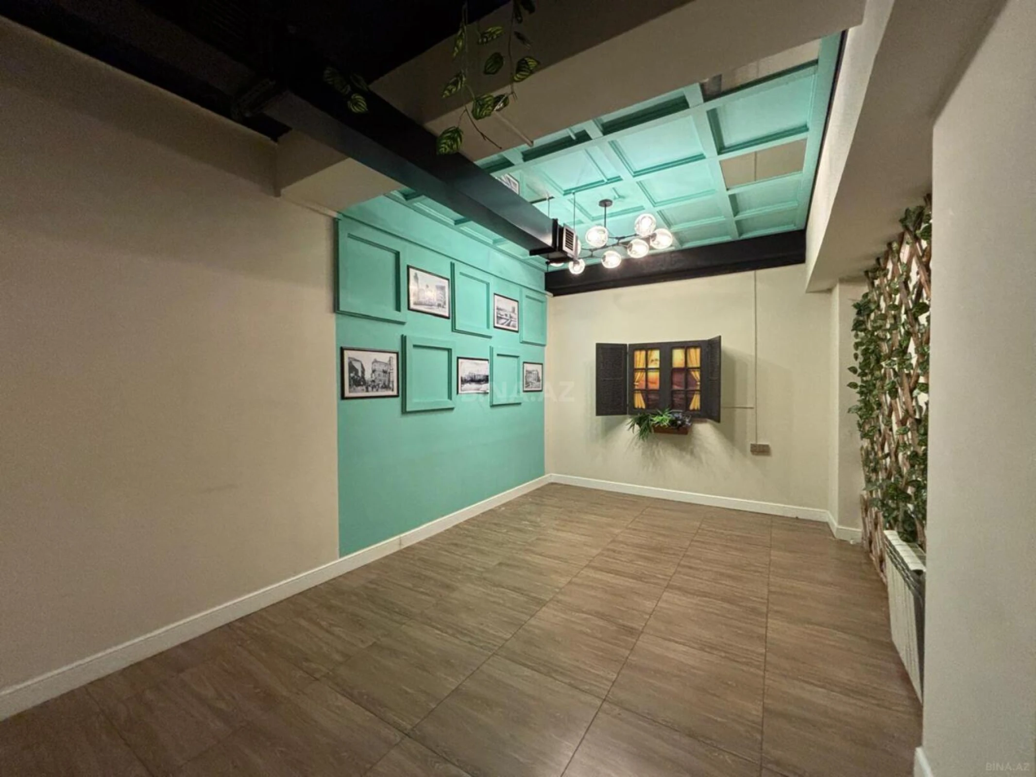 Satılır obyekt 196 m²