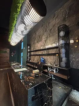 Satılır obyekt 196 m²