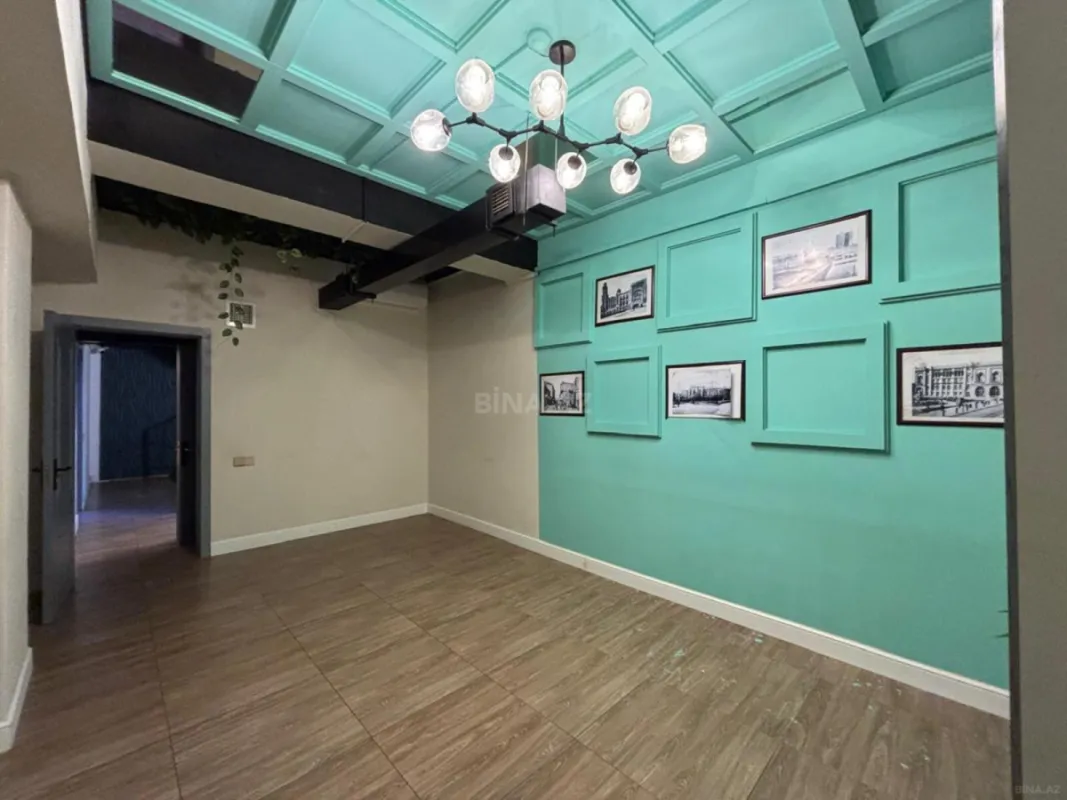 Satılır obyekt 196 m²