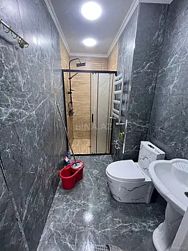 Kirayə verilir 2 otaqlı mənzil 73 m²