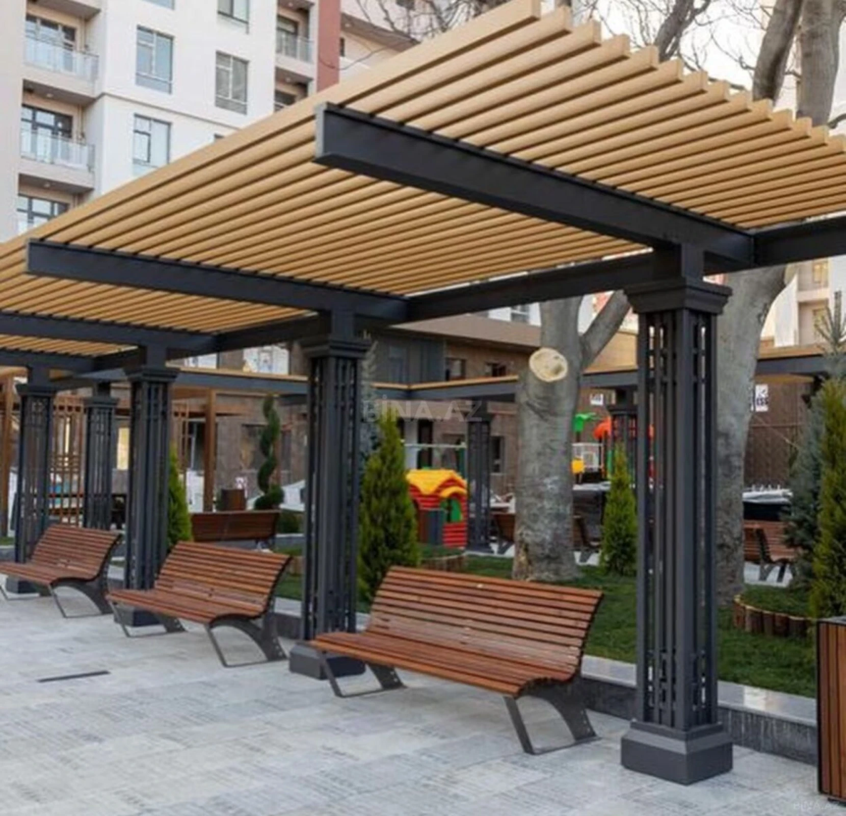 Satılır 3 otaqlı mənzil 135 m²