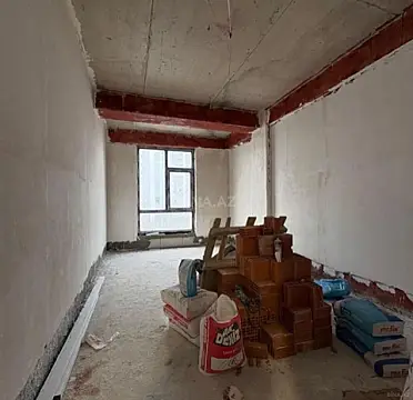 Satılır 3 otaqlı mənzil 135 m²