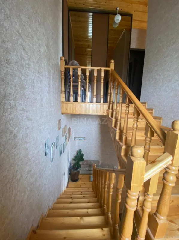 Satılır 4 otaqlı həyət evi 120 m²