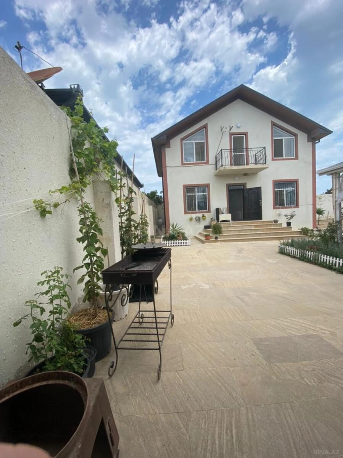 Satılır 4 otaqlı həyət evi 120 m²