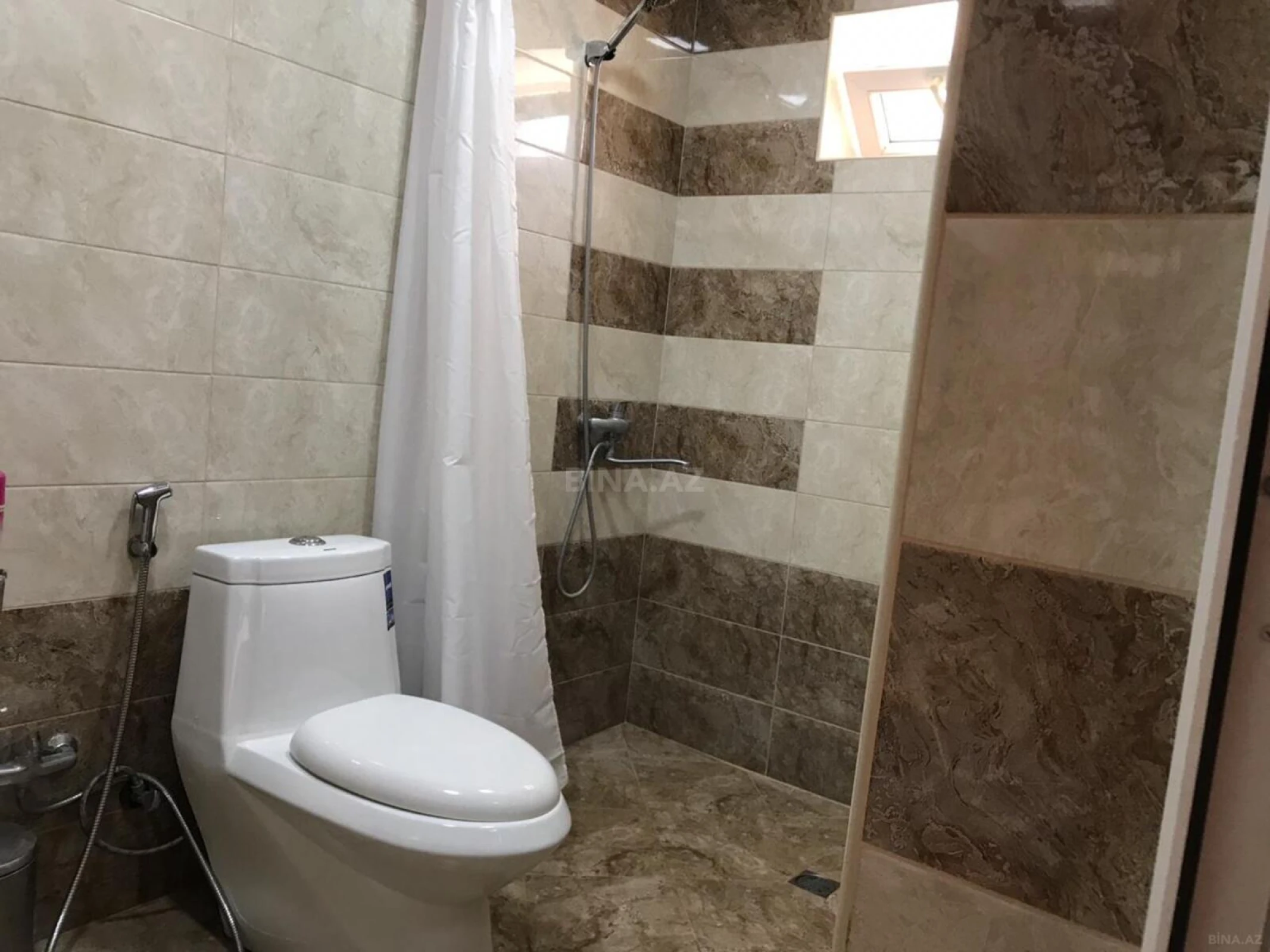 Satılır 4 otaqlı həyət evi 120 m²