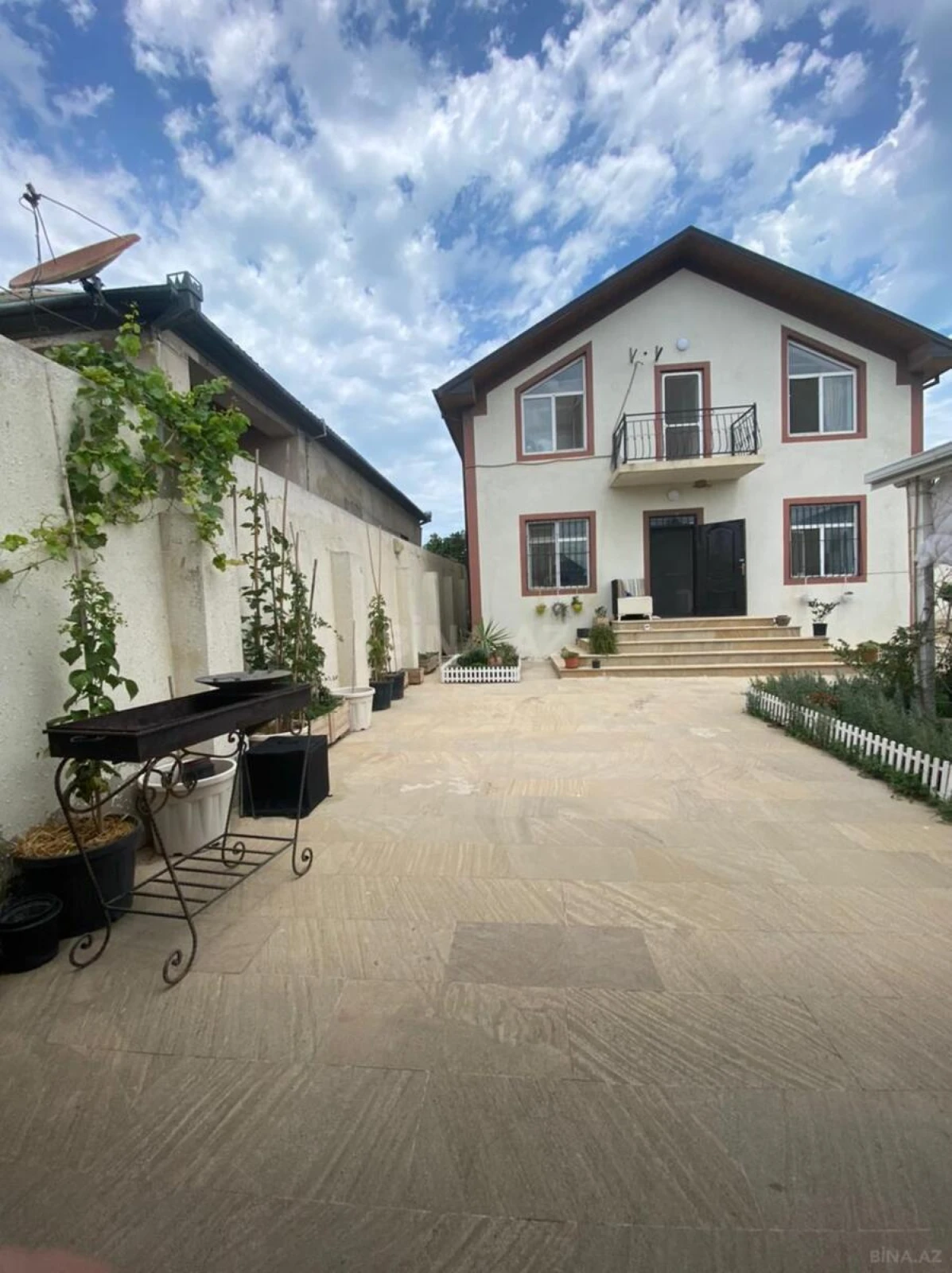Satılır 4 otaqlı həyət evi 120 m²