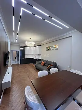 Kirayə verilir 2 otaqlı mənzil 71 m²