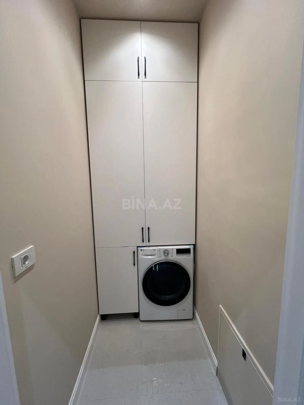 Kirayə verilir 2 otaqlı mənzil 71 m²