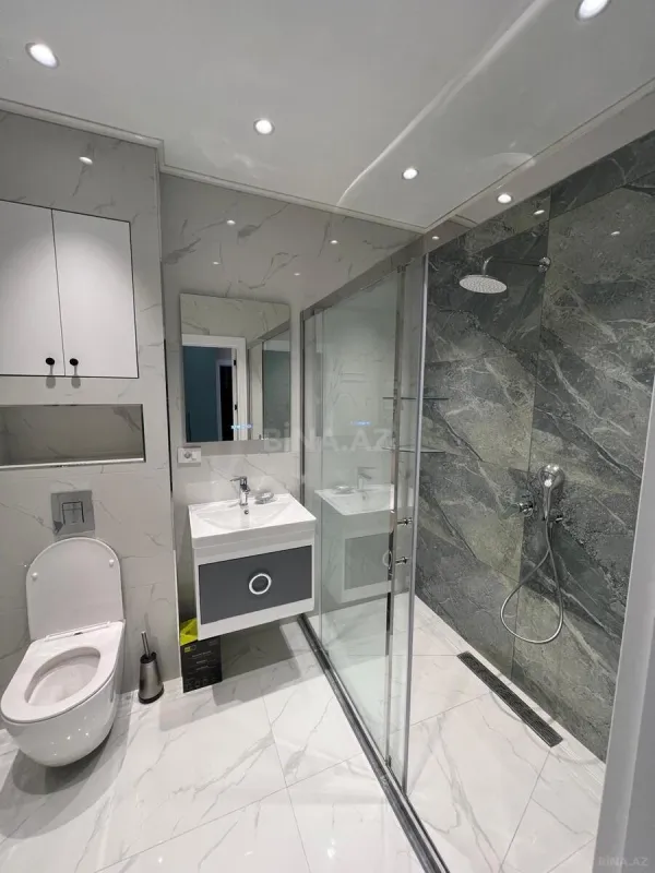 Kirayə verilir 2 otaqlı mənzil 71 m²