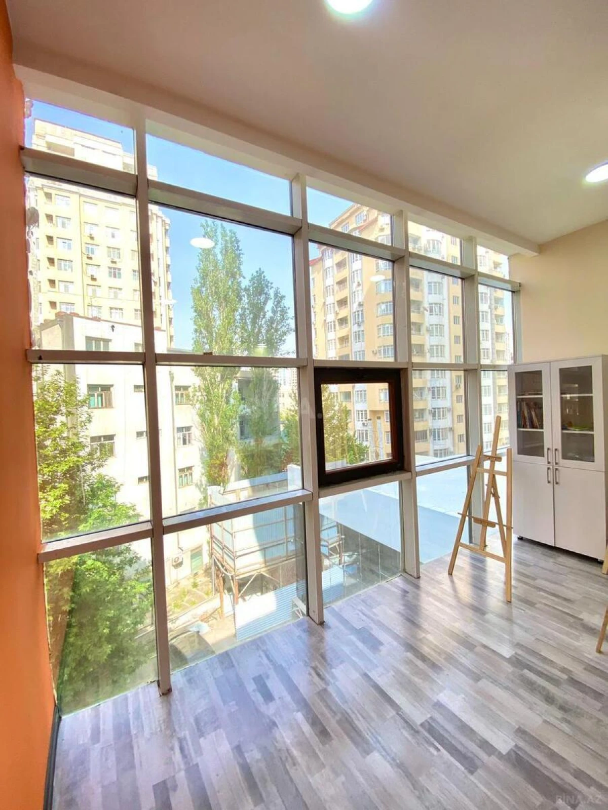 Kirayə verilir 3 otaqlı ofis 90 m²