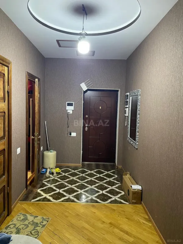 Satılır 2 otaqlı mənzil 95 m²