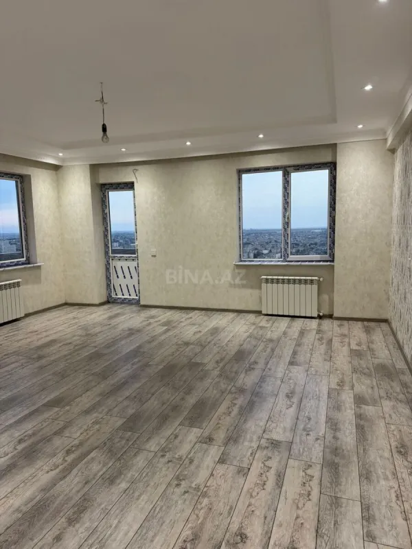 Satılır 3 otaqlı mənzil 120 m²