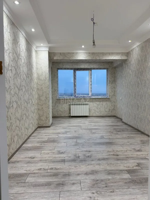 Satılır 3 otaqlı mənzil 120 m²