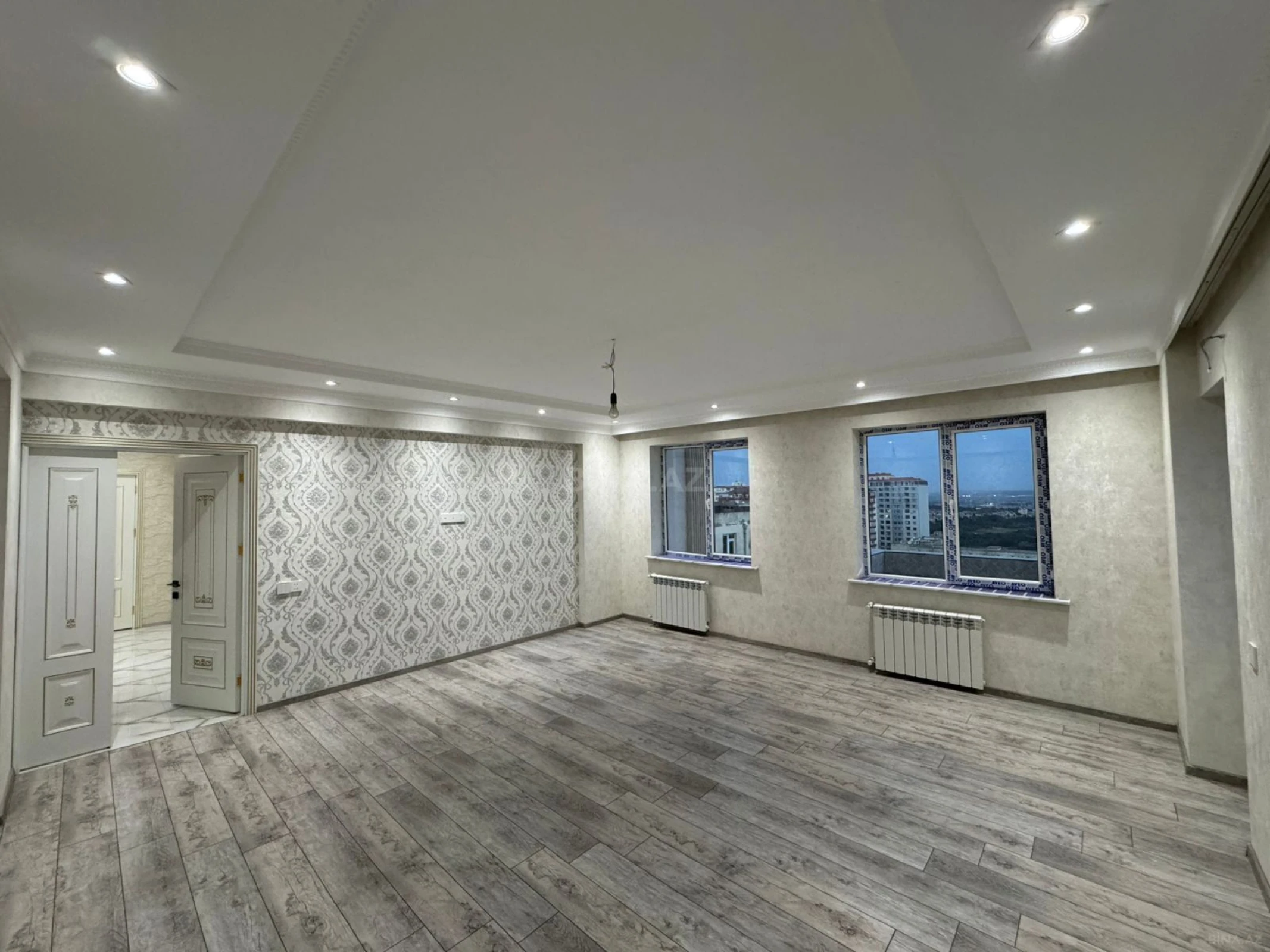 Satılır 3 otaqlı mənzil 120 m²