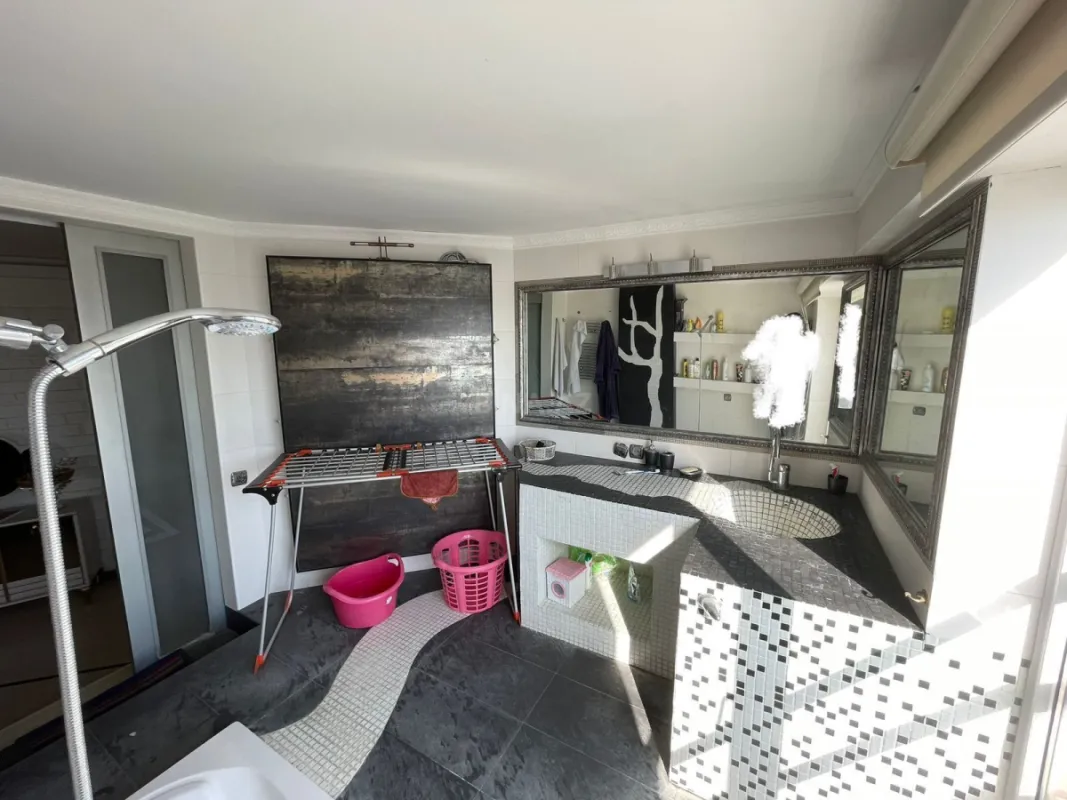 Kirayə verilir 3 otaqlı mənzil 137 m²