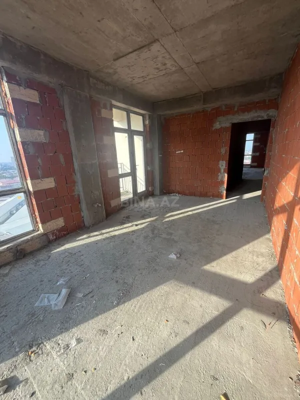 Satılır 3 otaqlı mənzil 112.2 m²