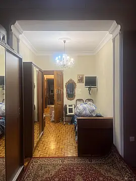 Satılır 3 otaqlı mənzil 126 m²