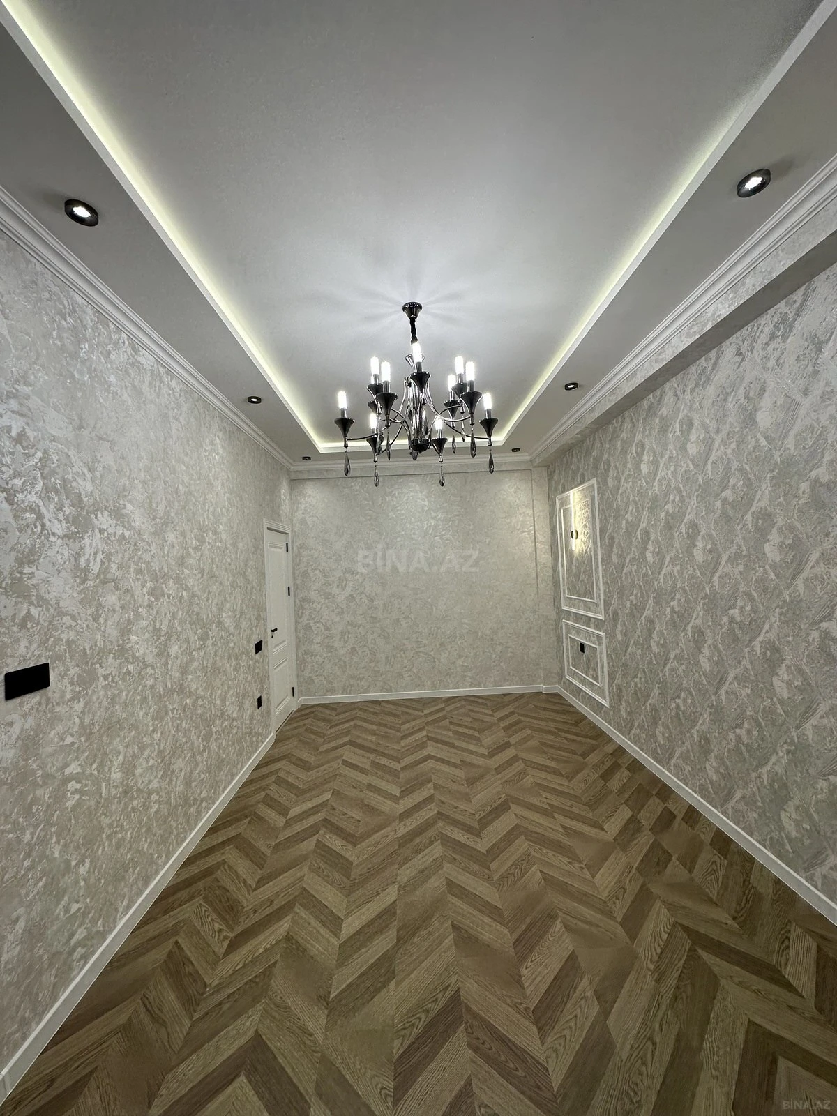 Satılır 2 otaqlı mənzil 65 m²