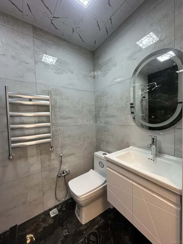 Satılır 2 otaqlı mənzil 65 m²