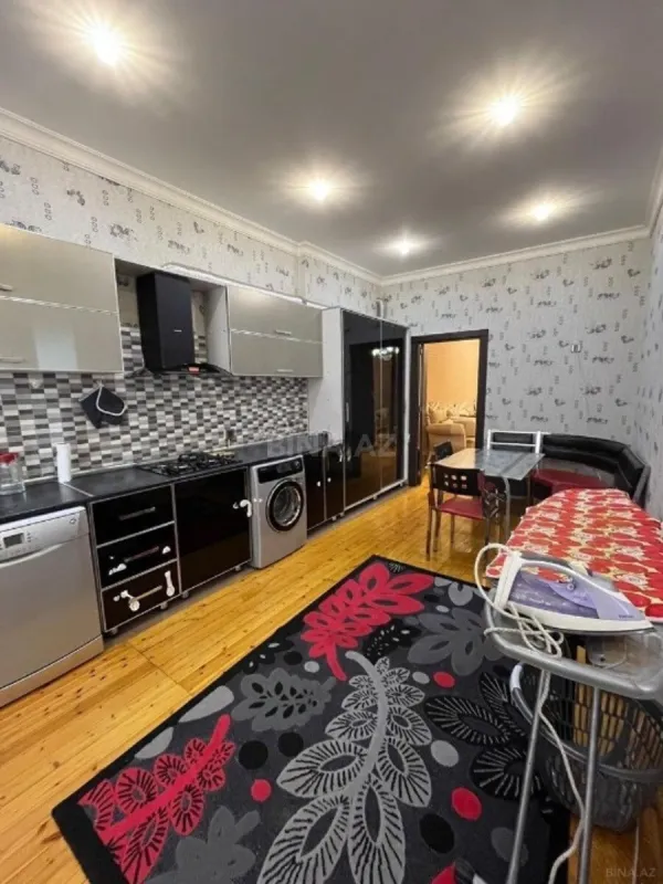 Satılır 3 otaqlı mənzil 150 m²