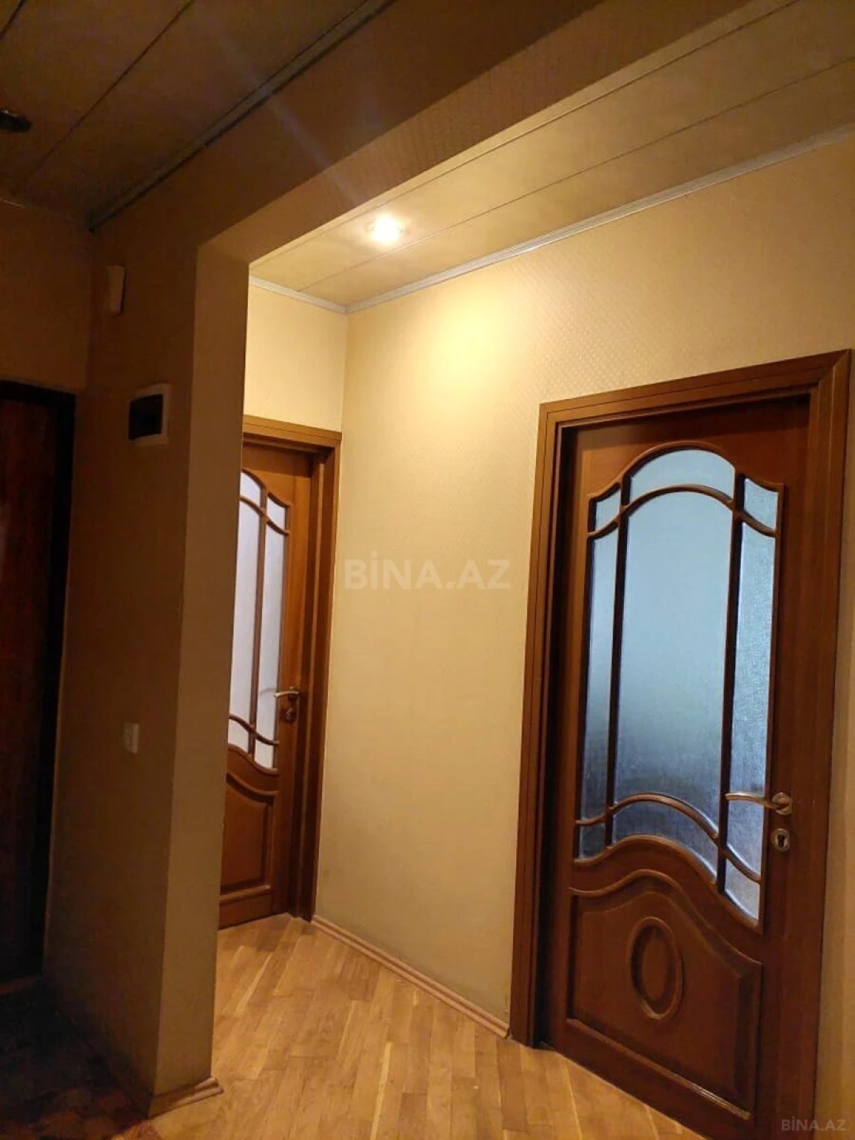 Satılır 4 otaqlı mənzil 110 m²