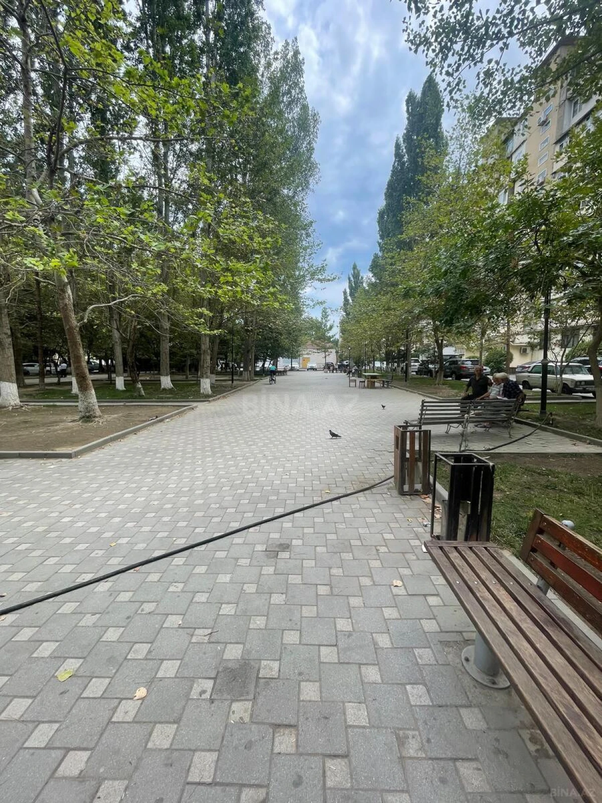 Satılır 4 otaqlı mənzil 95 m²