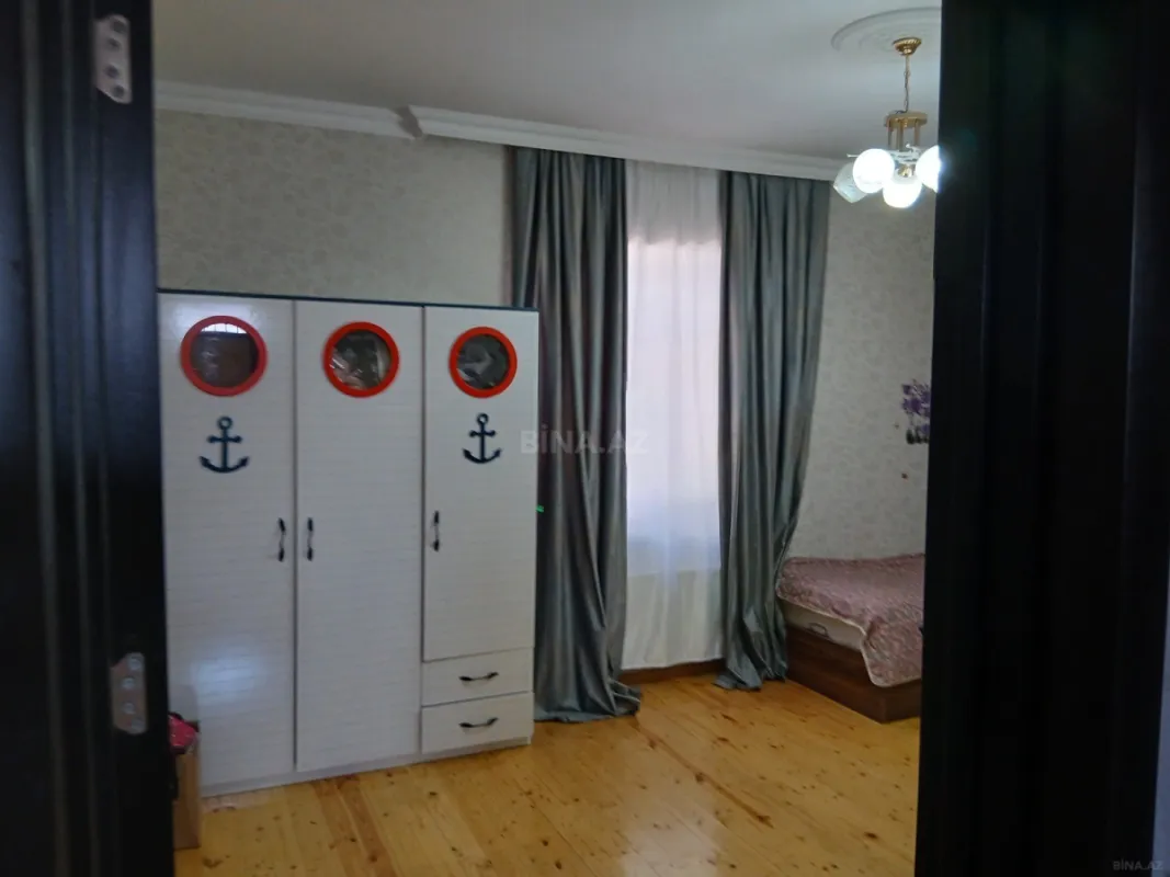 Satılır 5 otaqlı həyət evi 135 m²