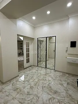 Satılır 2 otaqlı mənzil 125 m²
