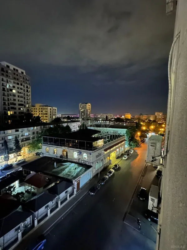 Satılır 2 otaqlı mənzil 125 m²