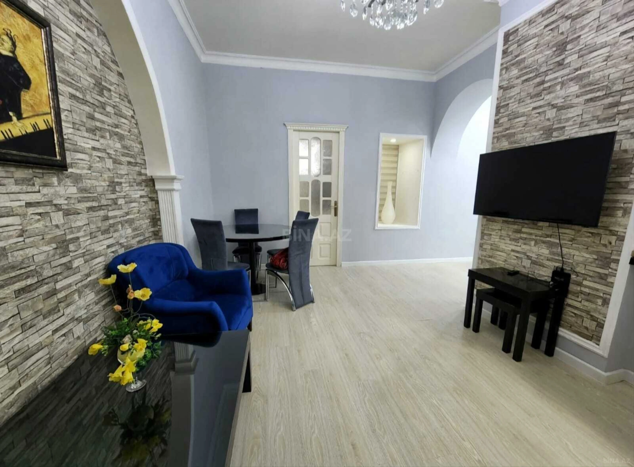 Kirayə verilir 2 otaqlı mənzil 60 m²