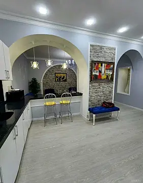 Kirayə verilir 2 otaqlı mənzil 60 m²