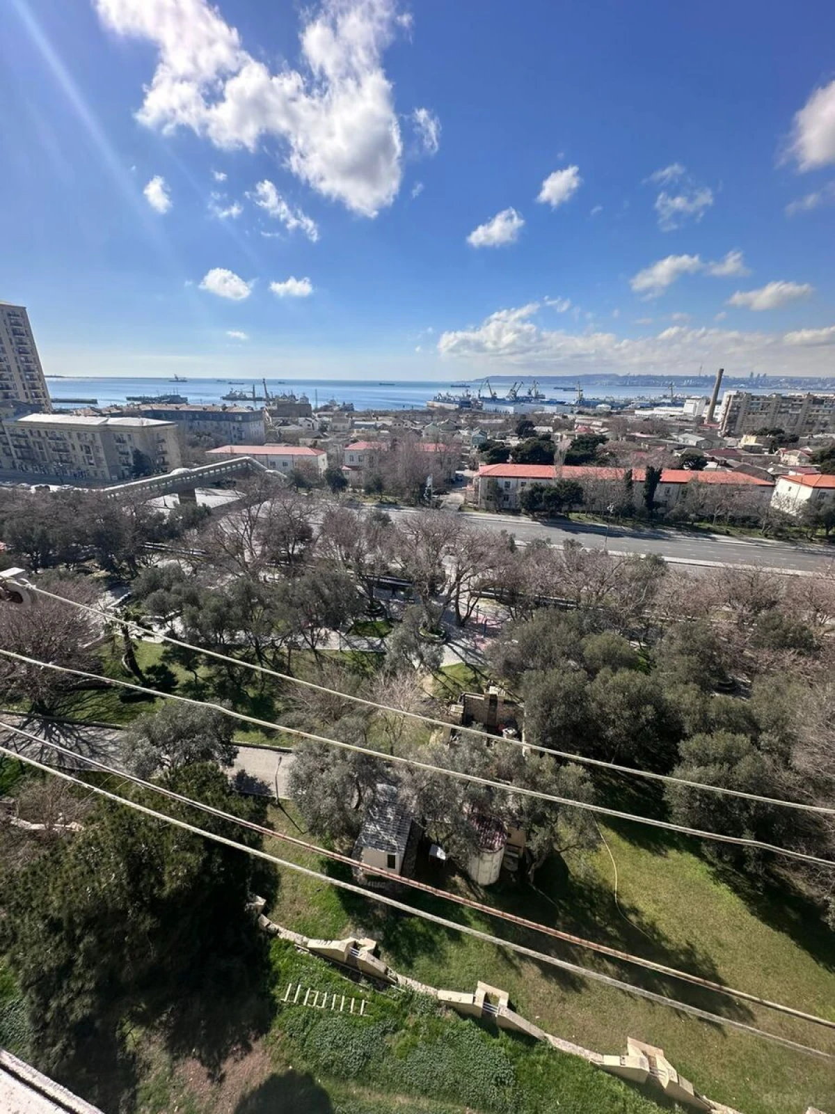 Satılır 2 otaqlı mənzil 60 m²