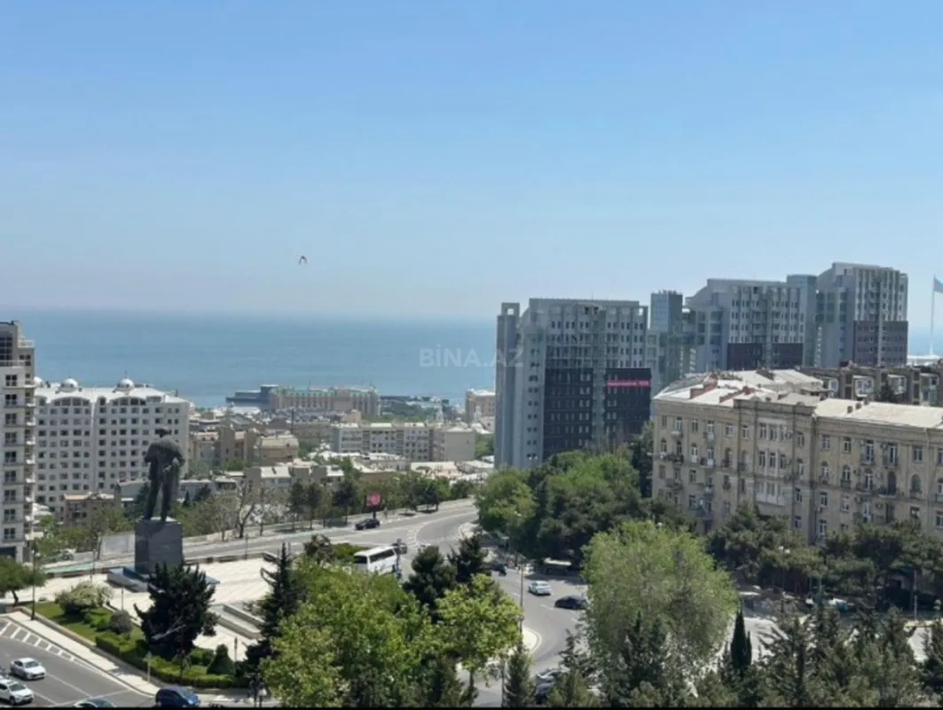 Kirayə verilir 3 otaqlı mənzil 110 m²