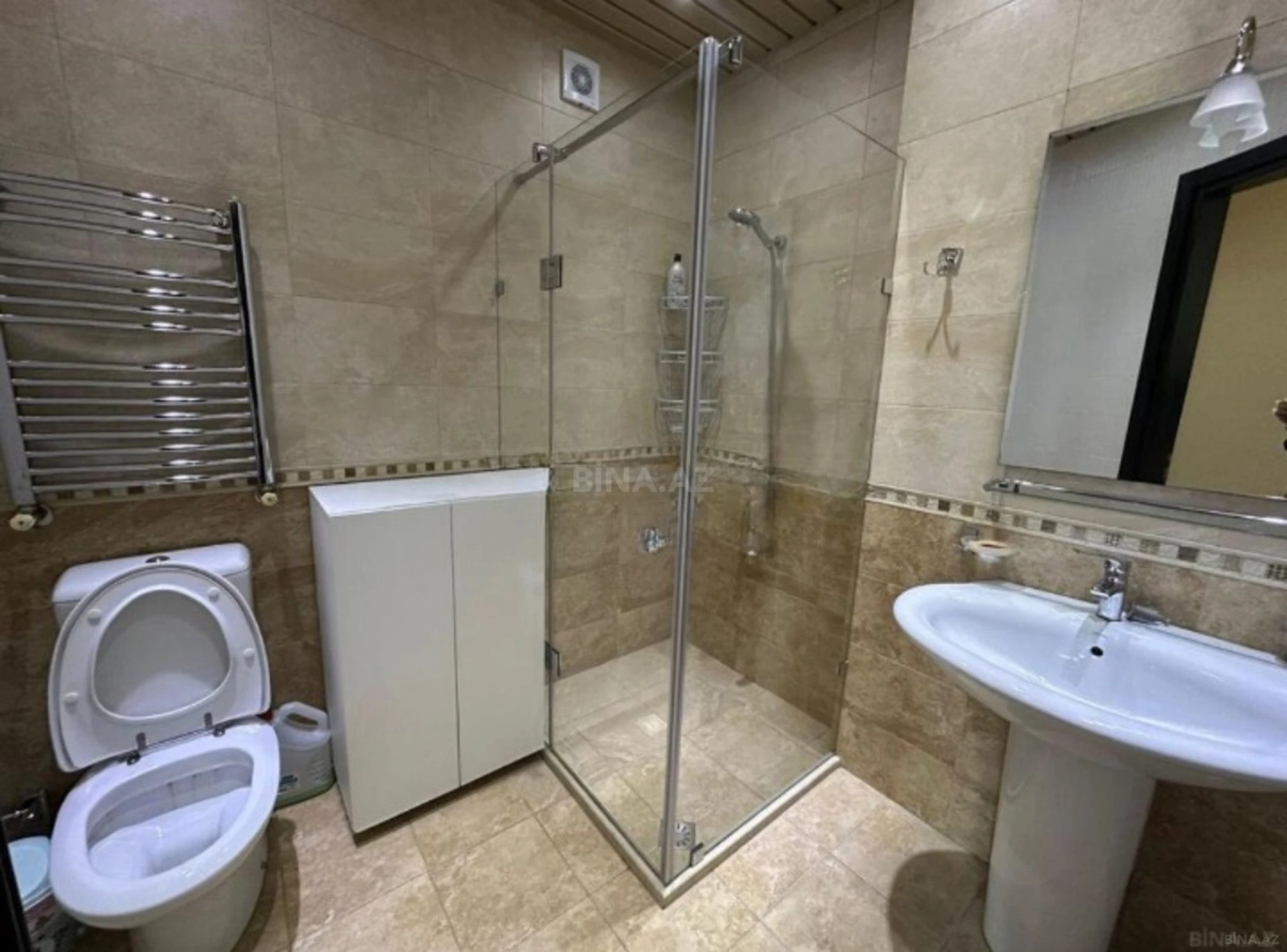 Kirayə verilir 3 otaqlı mənzil 110 m²