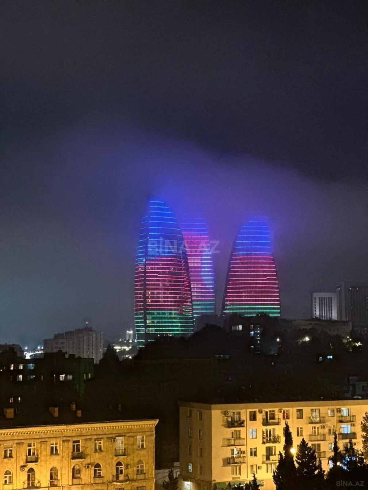 Kirayə verilir 3 otaqlı mənzil 110 m²