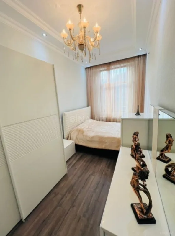 Satılır 3 otaqlı mənzil 75 m²