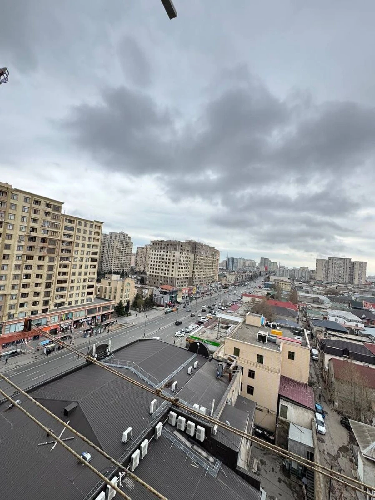 Satılır 3 otaqlı mənzil 120 m²