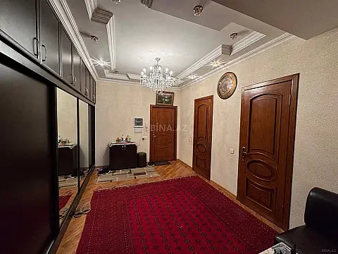 Satılır 3 otaqlı mənzil 120 m²