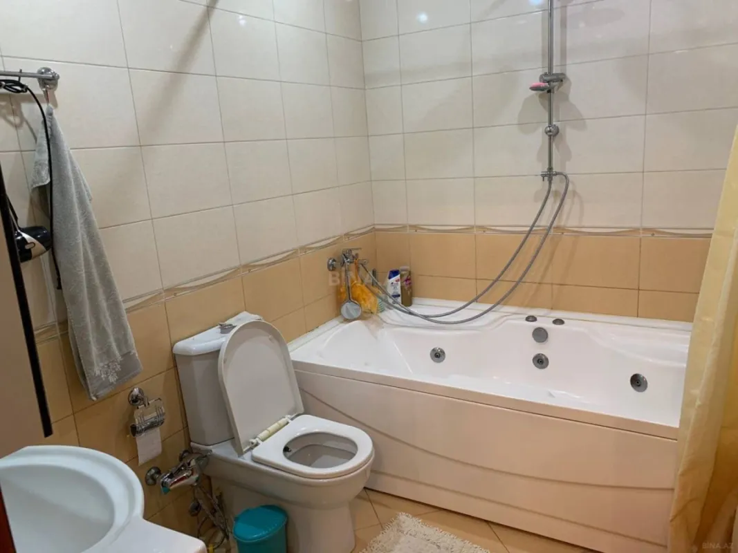 Satılır 3 otaqlı mənzil 120 m²