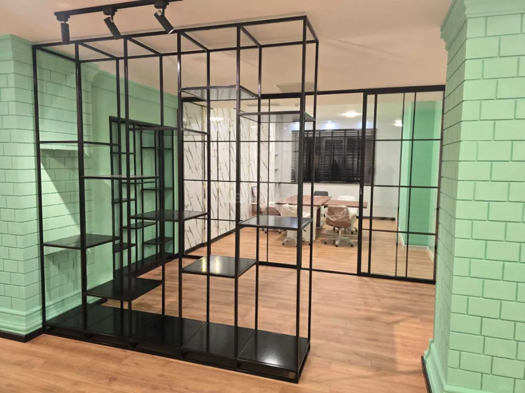 Kirayə verilir 4 otaqlı ofis 190 m²