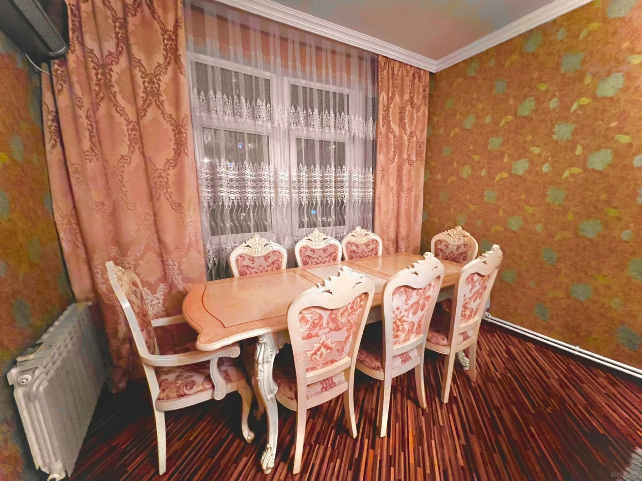 Kirayə verilir 2 otaqlı mənzil 75 m²