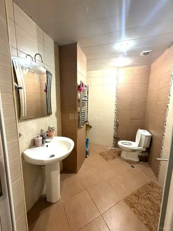 Satılır 2 otaqlı mənzil 75 m²