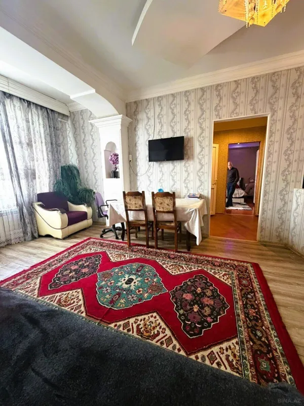 Satılır 2 otaqlı mənzil 75 m²