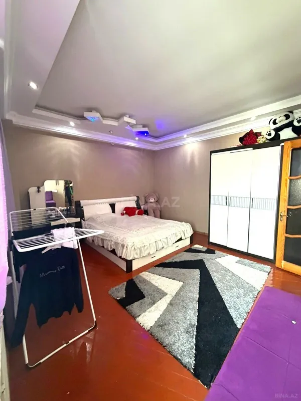 Satılır 2 otaqlı mənzil 75 m²