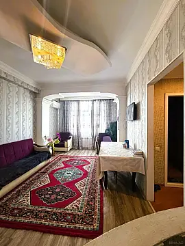 Satılır 2 otaqlı mənzil 75 m²