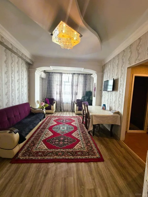 Satılır 2 otaqlı mənzil 75 m²
