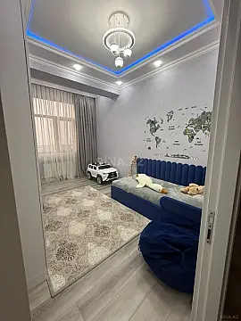 Satılır 4 otaqlı mənzil 149 m²