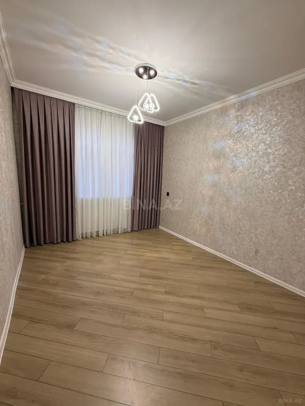 Satılır 3 otaqlı mənzil 82 m²